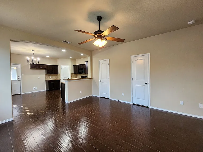 1032 Brown Rock Dr — Photo 7