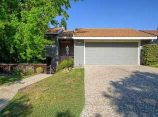 2 Gleneagle, Moraga, CA 94556