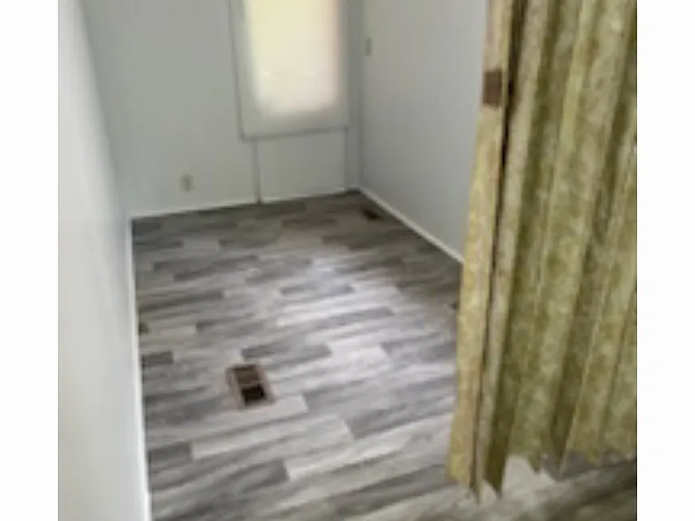 6811 Holiday Dr — Photo 3