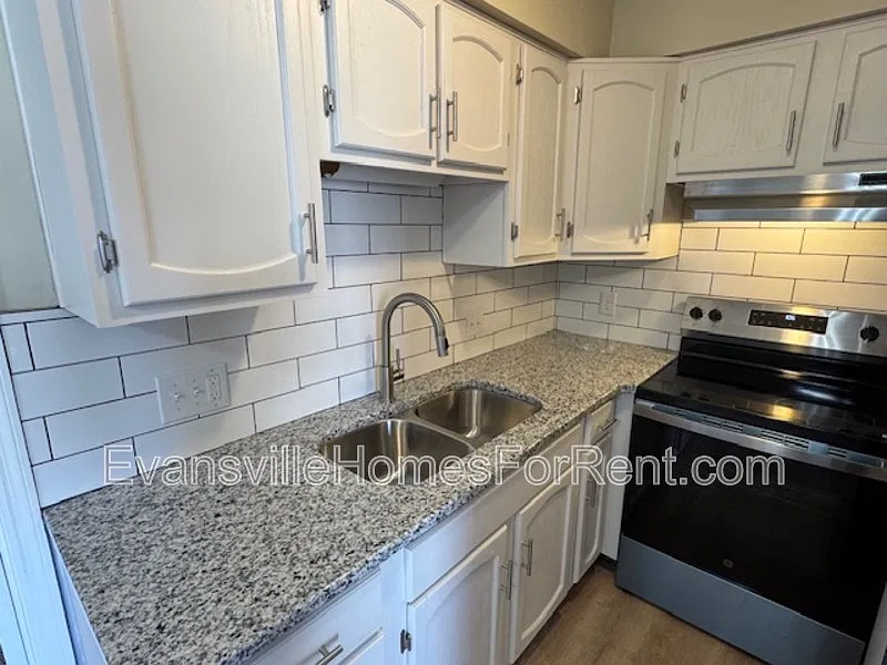 1 bed, 1.0 bath, $795 — Photo 3