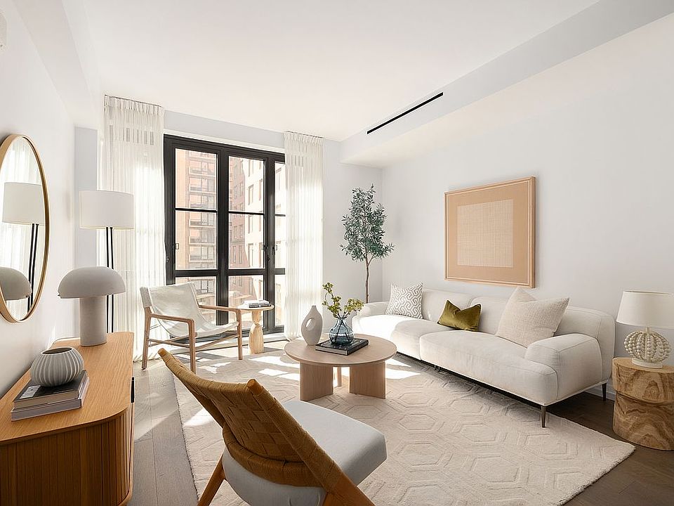 1st image of 250 W 96th St Unit 6G