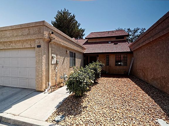 2nd image of 11685 Cedar Ct