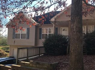 8415 Waldrip Rd, Gainesville, GA 30506