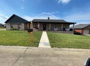 682 W Deerwood Dr, Jackson, MO 63755
