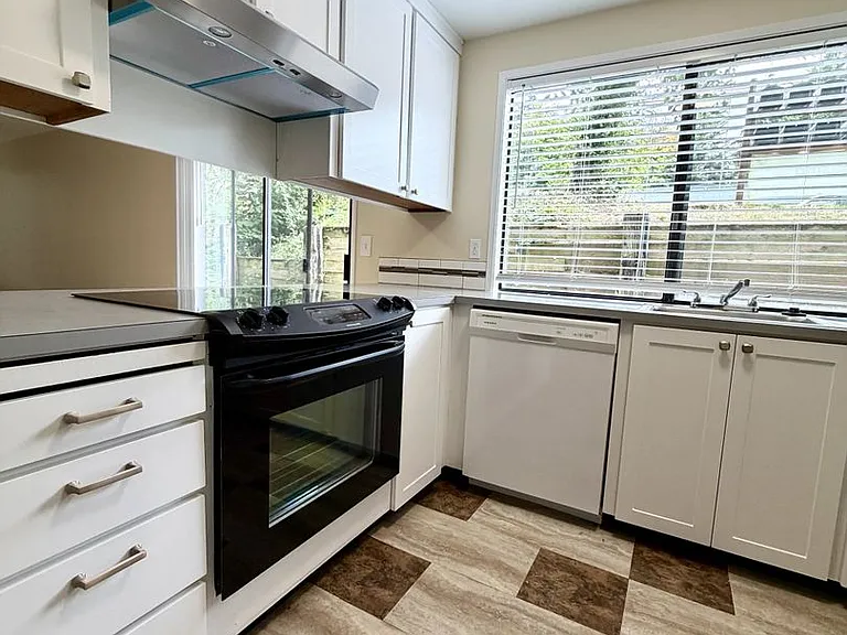 4453-4455 SW Garden Home Rd — Photo 14