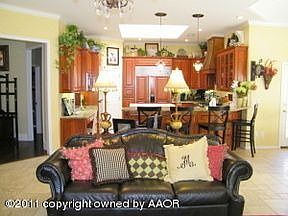 5th image of 7702 Tarrytown Ave