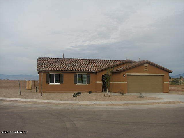 1st image of 444 W Courts Redford Pl W