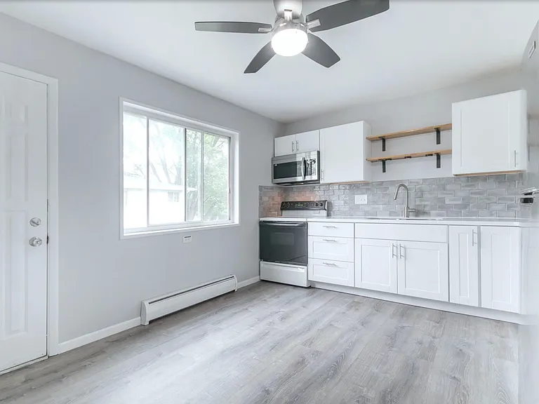 4708 Jenewein Rd — Photo 3