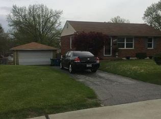 8901 Judith Ln, Saint Louis, MO 63123