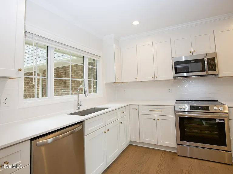 131 Racquet Ln — Photo 20