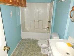 5th image of 1611 Cecil Ave