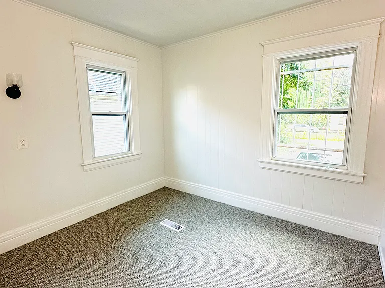 149 N Union St — Photo 6