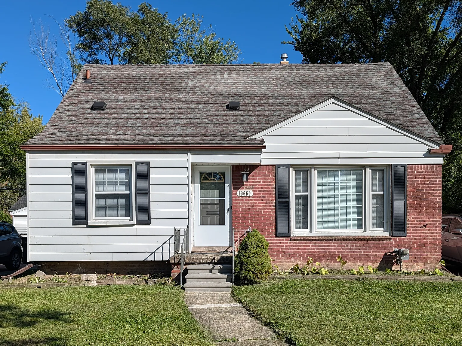 3 bed, 1.5 bath, 1127 sqft, $1,800 — Photo 1