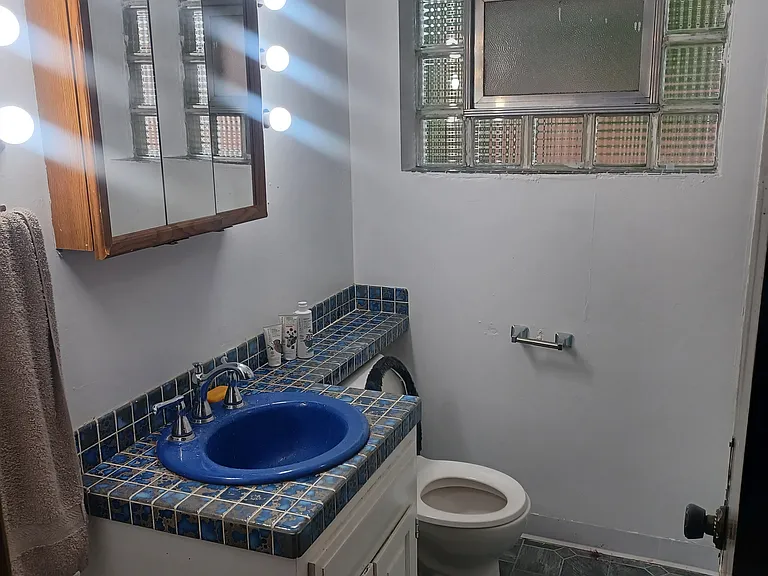 13816 S Tracy Ave — Photo 9