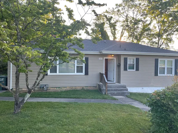 364 N Market St, Salem, VA 24153