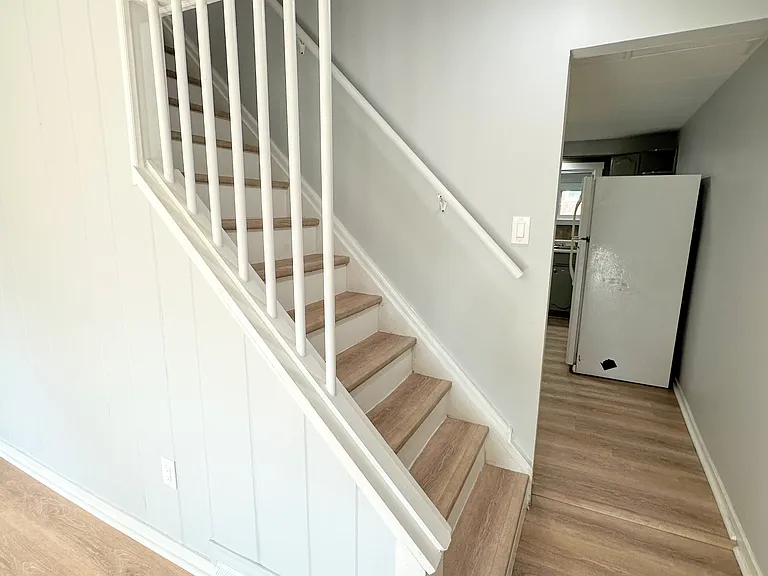 209 Mary St — Photo 5