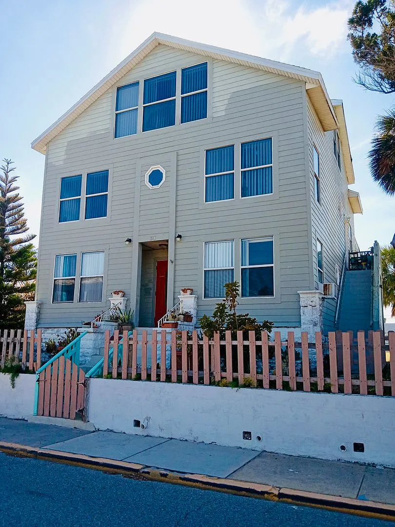 30 S Grandview — Photo 2
