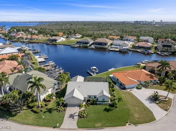 14951 Canaan Dr, Fort Myers, FL 33908