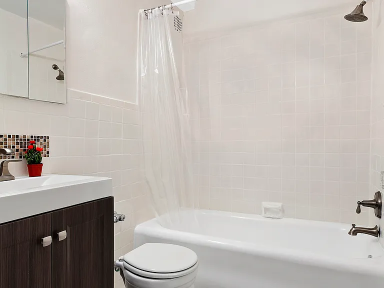 243 W End Ave #503 — Photo 5