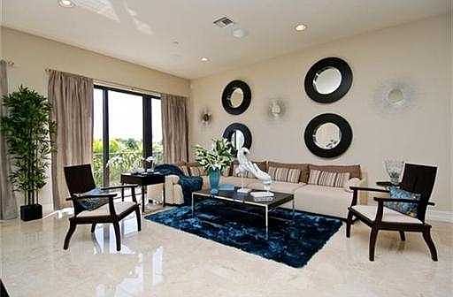 4th image of 2112 SE 7th St #2112