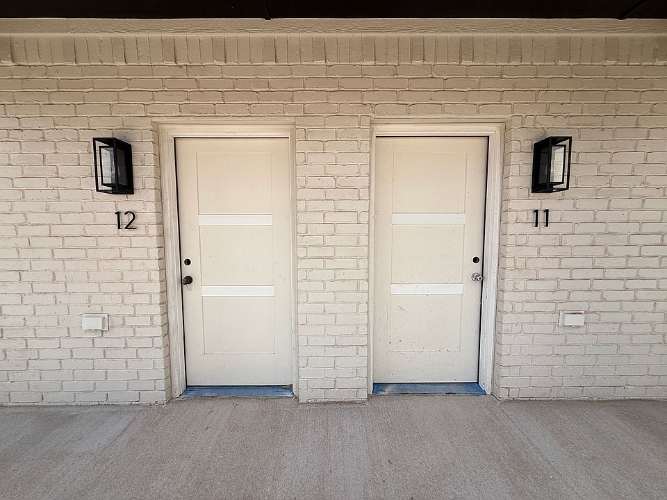 1st image of 3200 N Park Ln #12