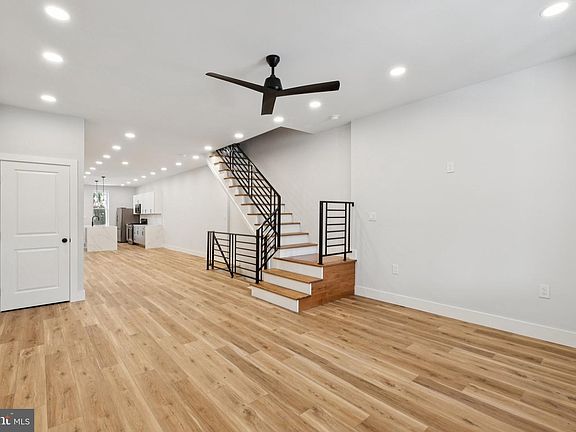 2nd image of 1039 E Chelten Ave