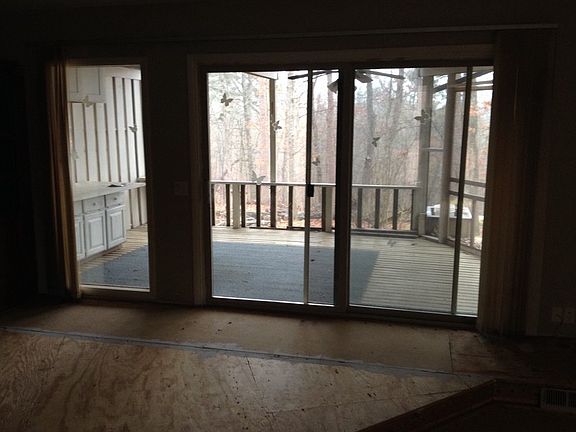 4th image of 1 Heywood Ln