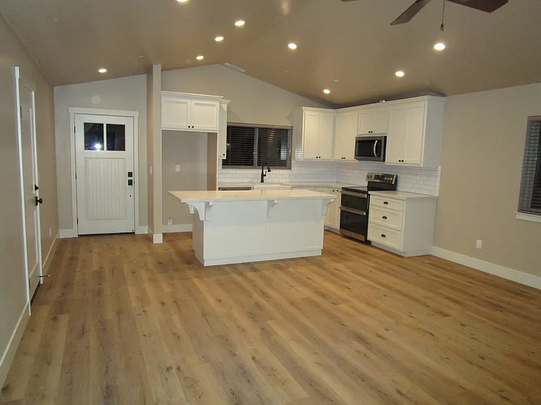 875 Bolado Rd — Photo 3