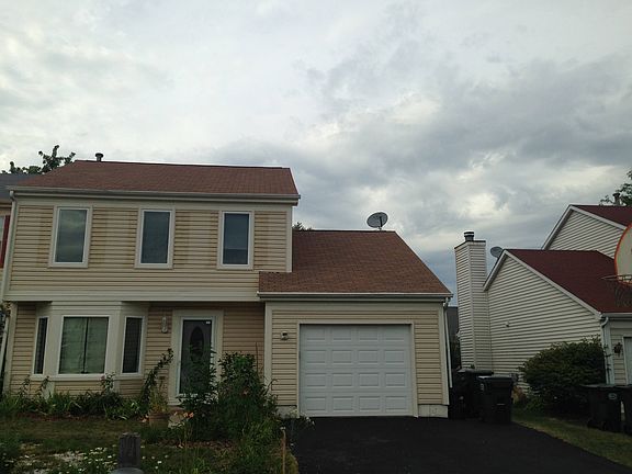 2nd image of 1165 Regent Dr