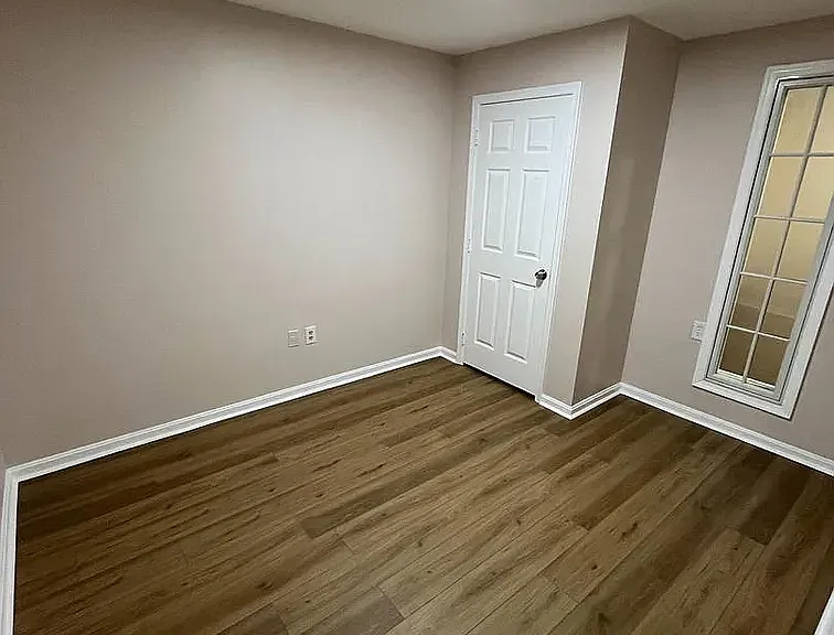 2317 E Fayette St — Photo 20