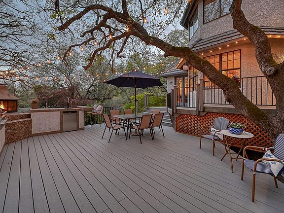 4th image of 788 Reddick Way