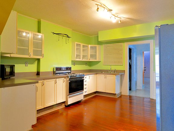 4th image of 421 S Laurel St