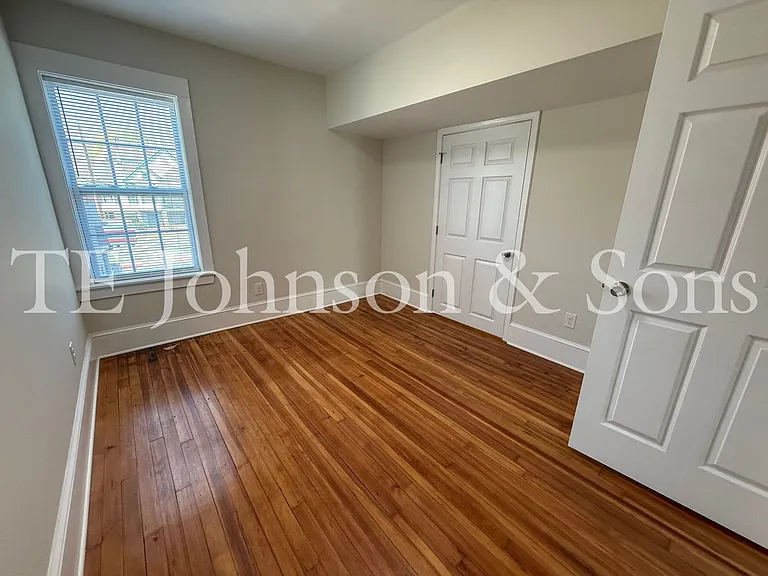 2106 S Main St #3 — Photo 14