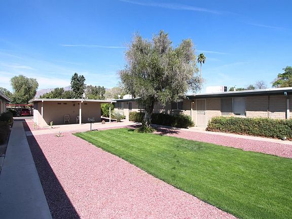 2nd image of 3019 E Blacklidge Dr
