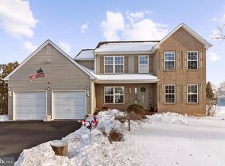 545 Oak Park Rd, Hatfield, PA 19440