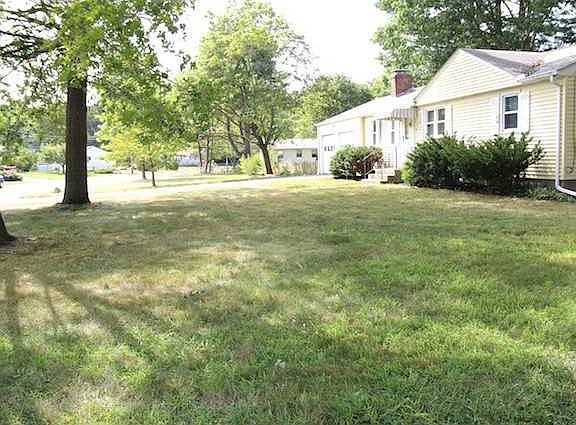 2nd image of 11 Brookside Dr