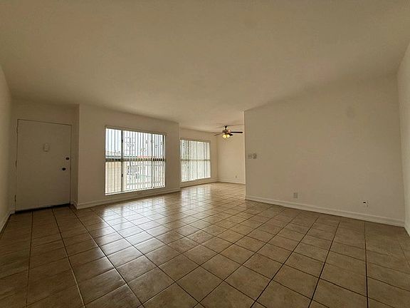 2nd image of 1310 20th St APT 9