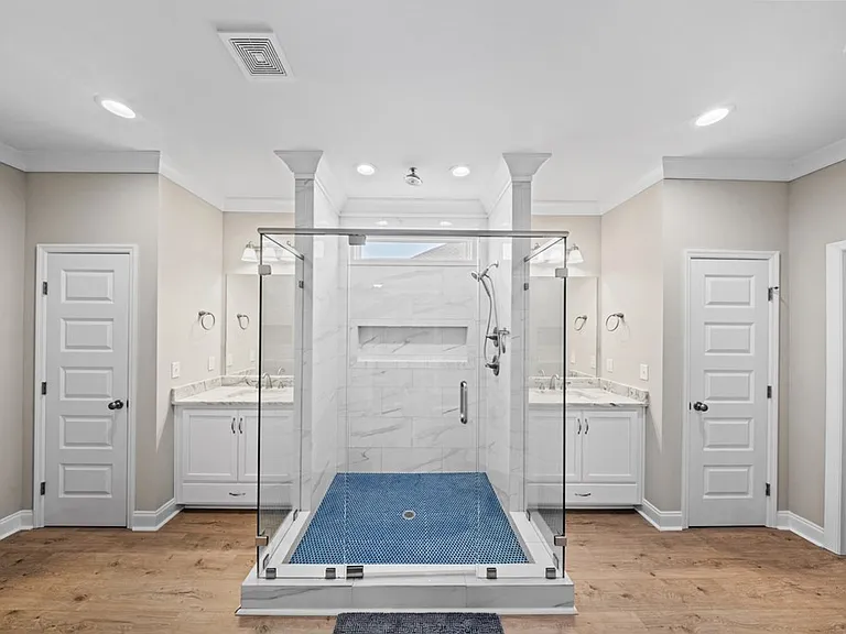 3828 Lu Ln — Photo 1