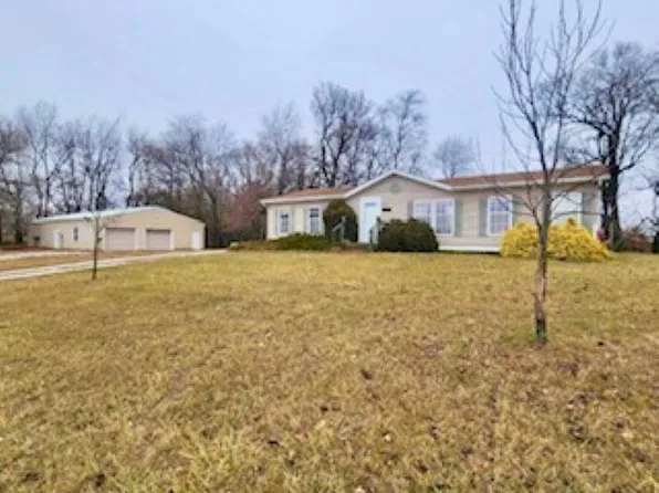 3805 E 900 N, Monon, IN 47959