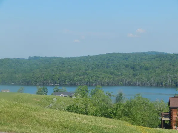 160 Swan Song Trl, Sharps Chapel, TN 37866