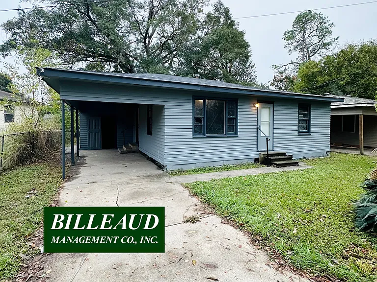 610 Sunset Dr — Photo 1