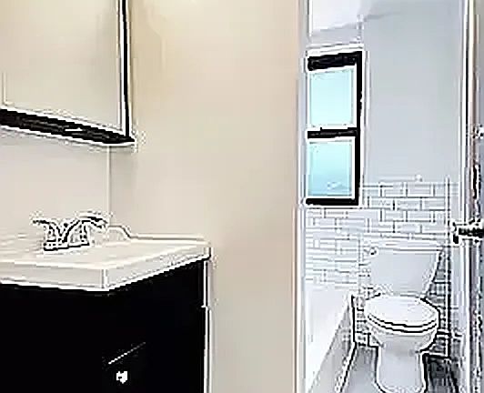 4th image of 729 Lafayette Ave #2J