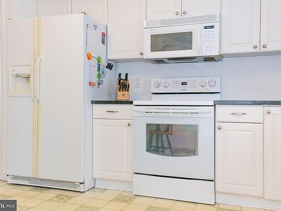 5th image of 902 Sugar Pine Dr