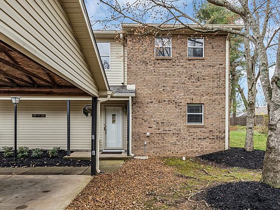 2nd image of 2321 Kennedy Ct