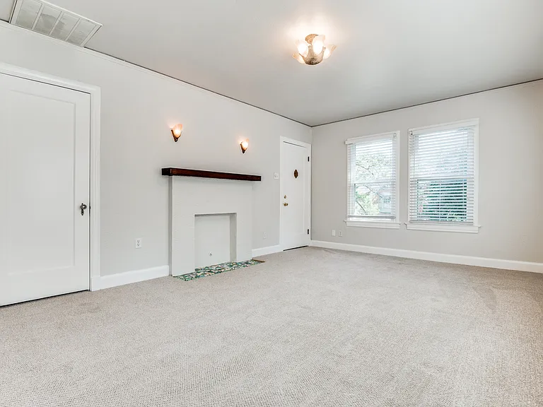 1324 Kings Hwy #3 — Photo 3