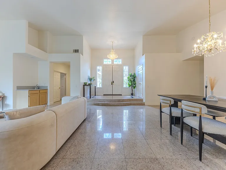 3012 Cordova Ct — Photo 8