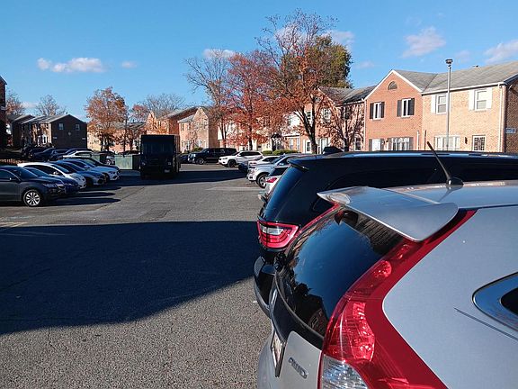 3rd image of 1971 Addison Rd S