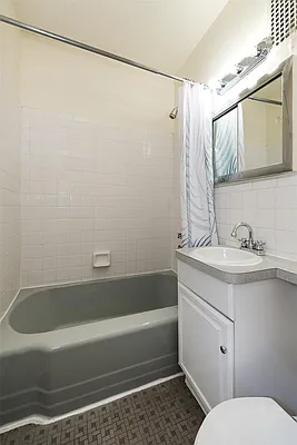 Sold by R New York | media 6