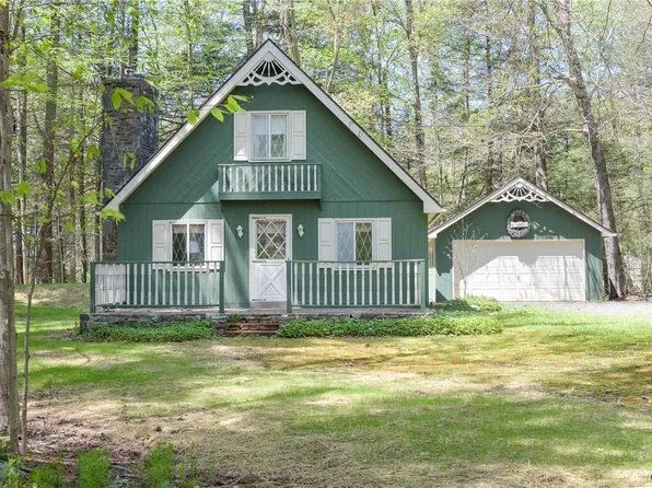 1505 Evergreen Rd, Pocono Pines, PA 18350