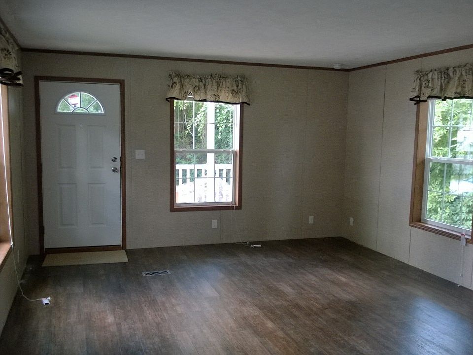2nd image of 5 E Niles Rd Trlr 15